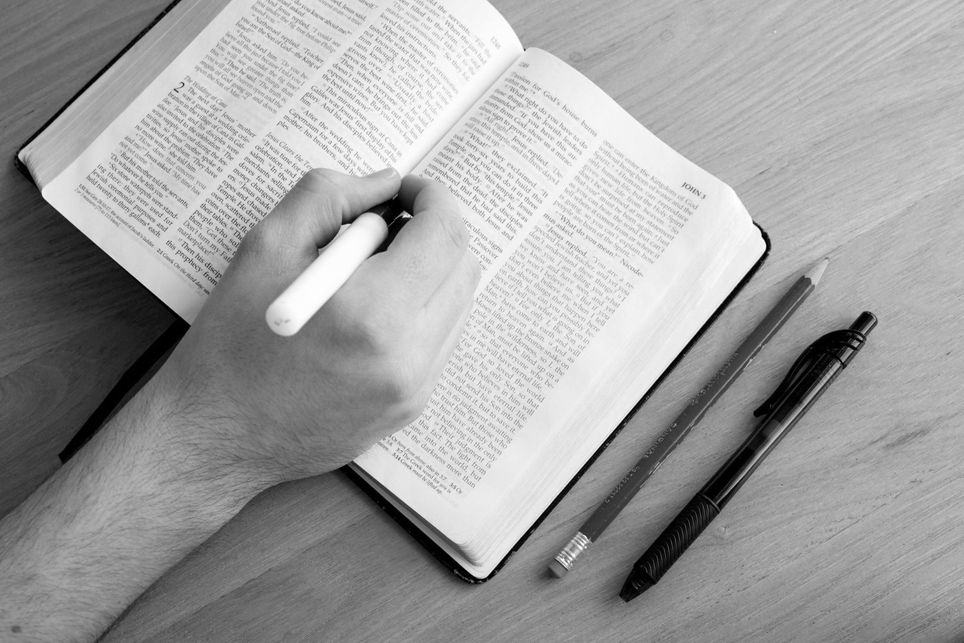 ¿Consejería Bíblica vs. Suficiencia de la Palabra?