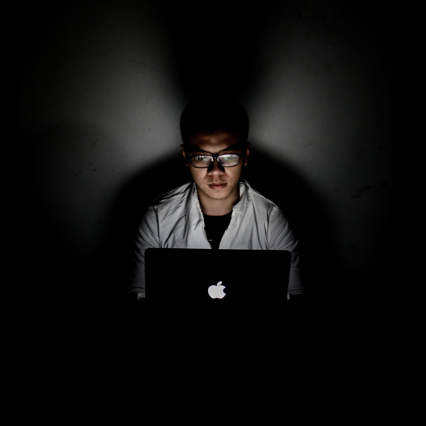 4 Razones por las que a los Hombres les Gusta la Pornografía.